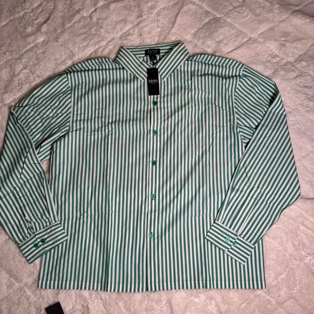 BoohooMAN Mens Green White Striped Graphic Button Up Shirt Medium NEW